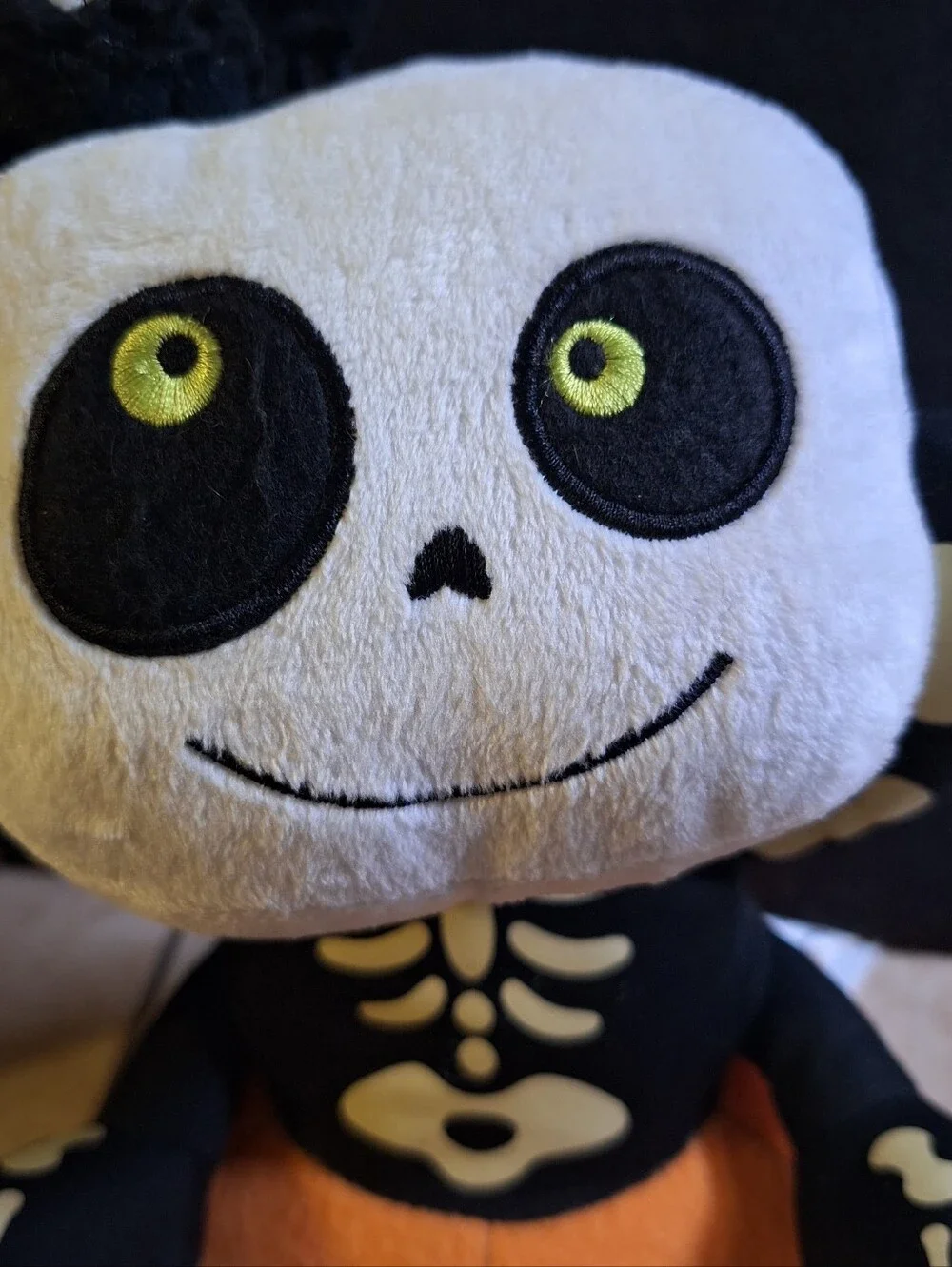 Hallmark Halloween 'Hokey Pokey' Skeleton Sound/Motion Plush Decor 2011 Pumpkin